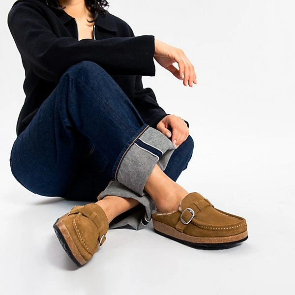 Birkenstock Buckley Veloursleder Lammfell Clogs Normal - Braun 4 Birkenstock Buckley Veloursleder Lammfell Clogs Normal - Braun – Bild 2